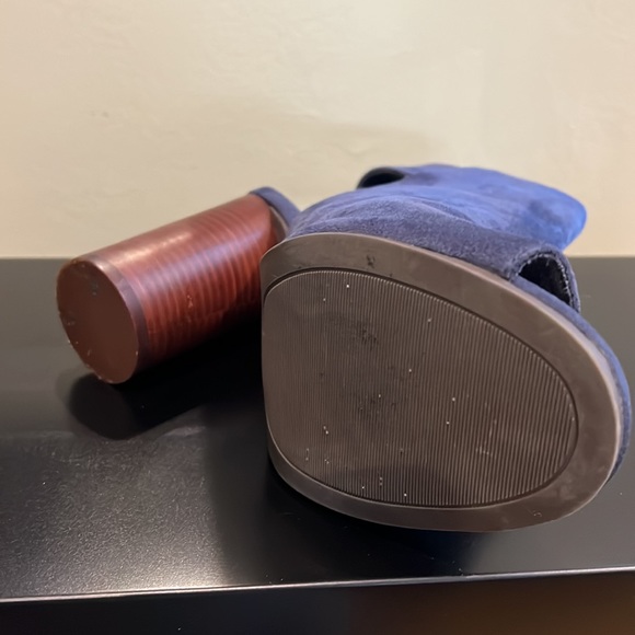 Call IT Spring blue suede open toe/open back heel worn once size 10 - Picture 5 of 5